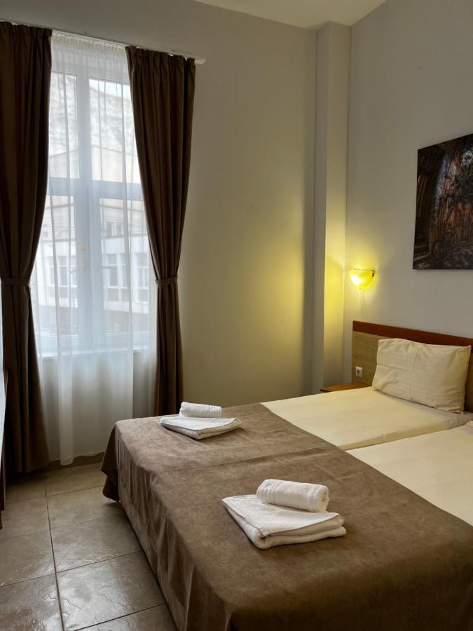 Hotel Central بالشيك المظهر الخارجي الصورة